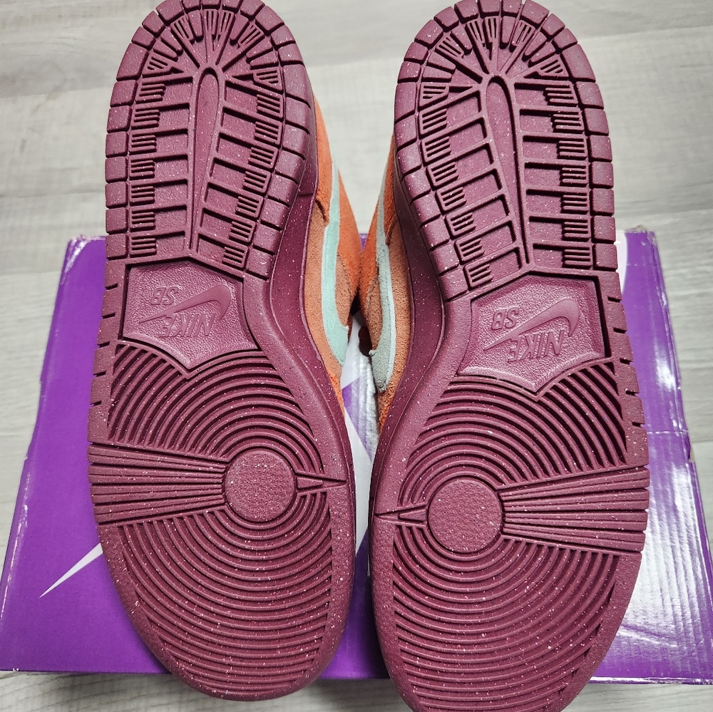 SOLD!!Nike SB Rosewood - Picture 5 of 5